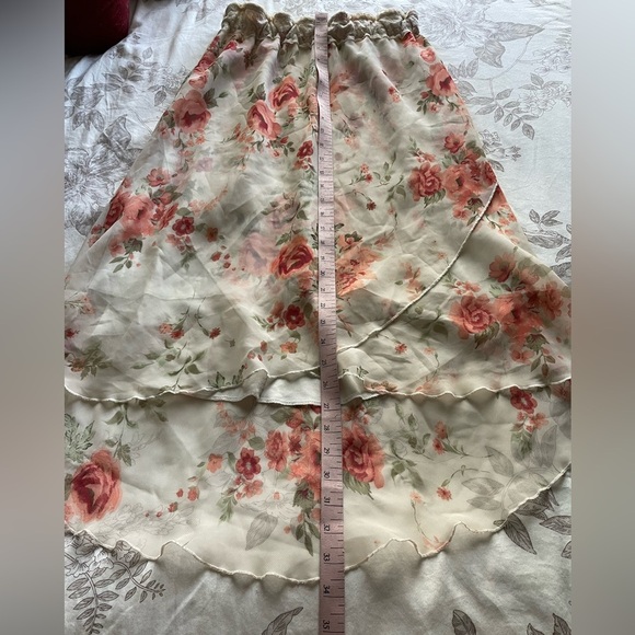 Vintage Pull On Cream Floral Asymmetric Slip Skirt Medium Fairycore Coquette - Picture 8 of 8